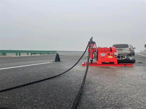 普定马路路基路面开裂下沉注浆加固灌浆